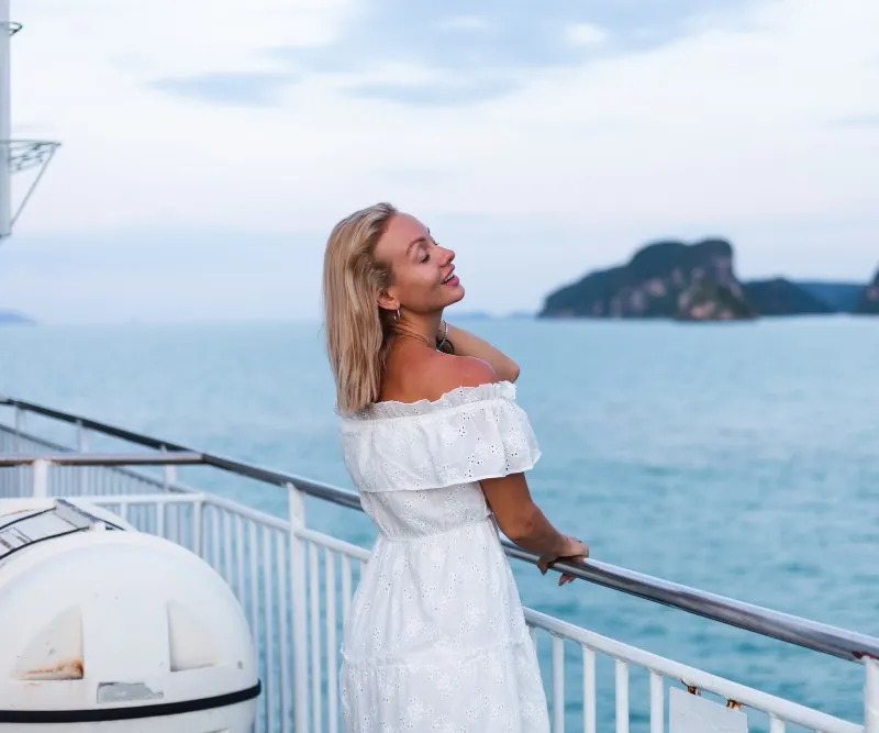 Yacht Cruise
