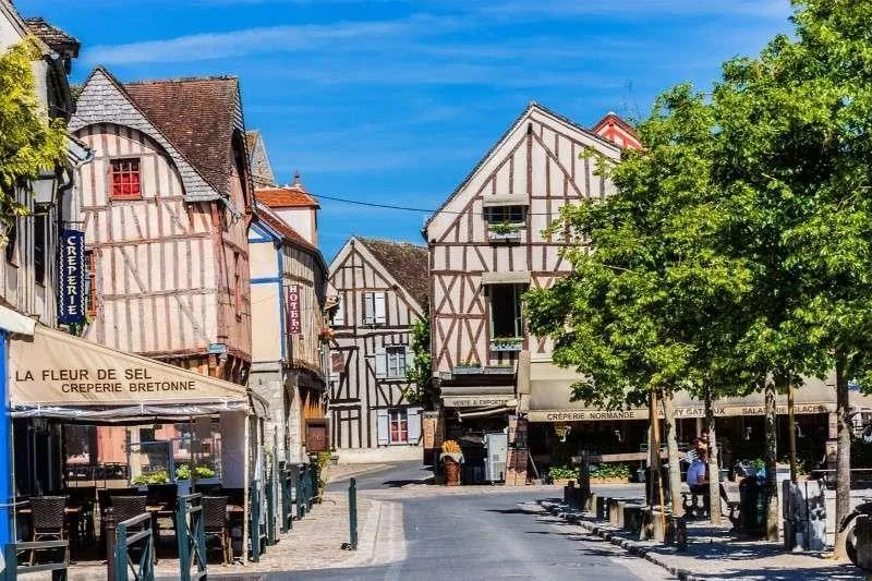 Provins