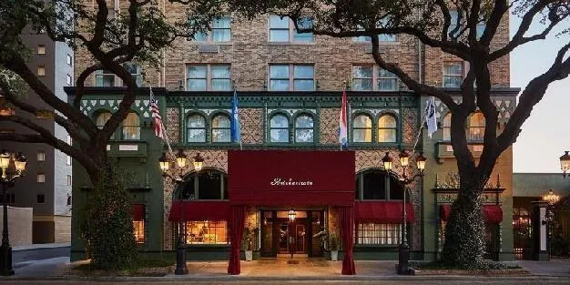 The Pontchartrain Hotel