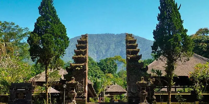 Pura Luhur Batukaru Temple