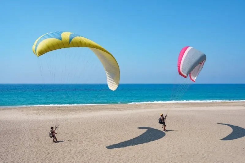 Paragliding in Bir Billing